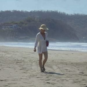 Meet your Posher, Eli